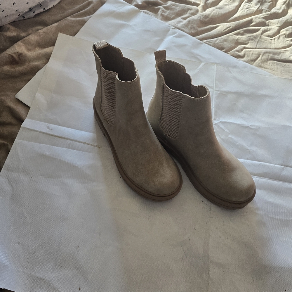 Amazon Women's Beige Ankle Boots